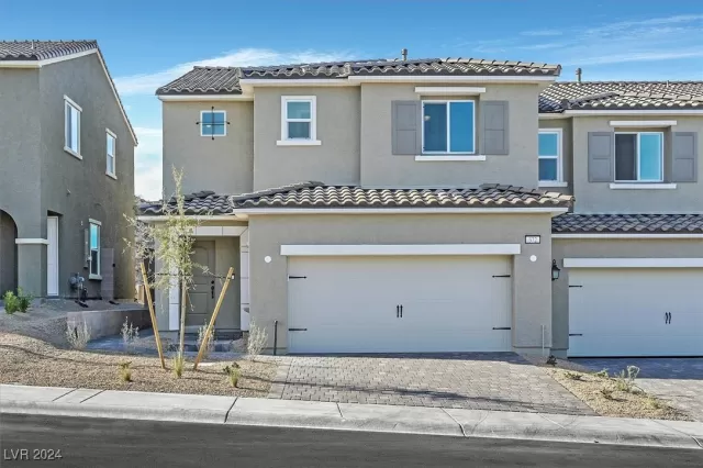 MLS: 2642710 Condo For Sale