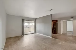 Photo #6: 2642750 Listing