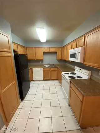 Photo #4: 2642756 Listing 