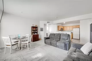 Photo #2: 2642771 Listing 