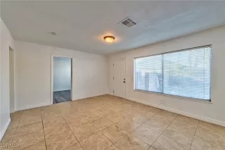 Photo #6: 2642793 Listing 