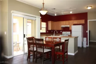 Photo #5: 2642858 Listing 