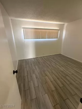 Photo #6: 2642877 Listing 