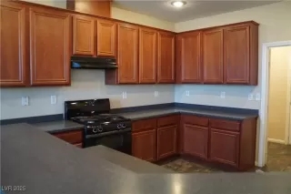 Photo #2: 2642878 Listing 