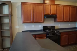 Photo #5: 2642878 Listing 