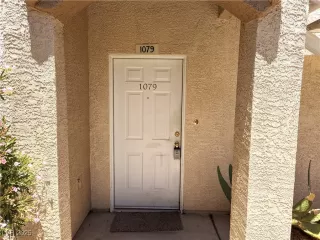 Photo #1: 2642926 Listing