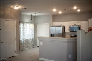 Photo #3: 2642945 Listing 