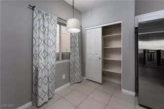 Photo #4: 2642945 Listing 