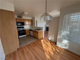 Photo #4: 2642955 Listing 