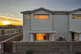 Photo #2: 2642962 Listing