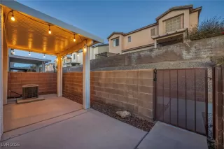 Photo #3: 2642962 Listing