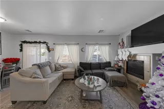 Photo #3: 2642963 Listing