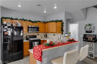 Photo #4: 2642963 Listing