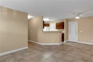 Photo #4: 2642968 Listing