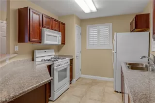 Photo #5: 2642968 Listing