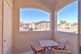 Photo #6: 2642987 Listing