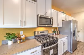 Photo #1: 2643002 Listing 