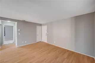 Photo #5: 2643032 Listing