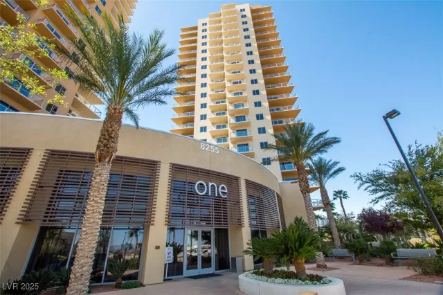 MLS: 2643110 Condo For Sale