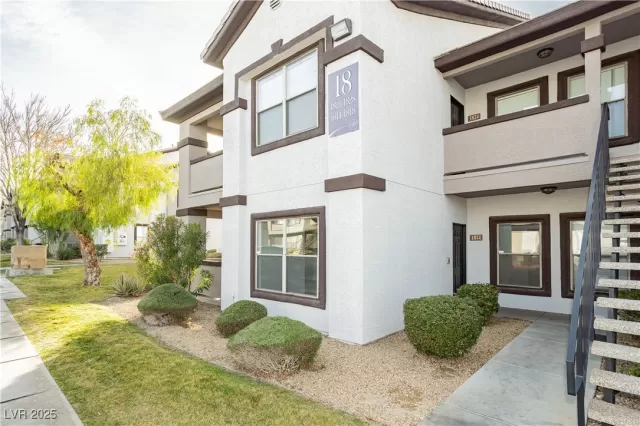 MLS: 2643132 Condo For Sale