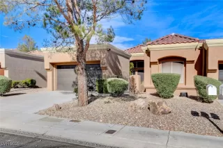 Photo #1: 2643155 Listing