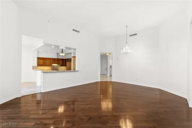 MLS: 2643169 Condo For Sale