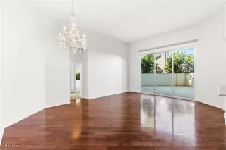 Photo #2: 2643169 Listing 