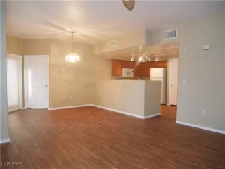 Photo #1: 2643216 Listing 