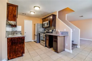 Photo #2: 2643238 Listing