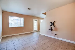 Photo #5: 2643238 Listing