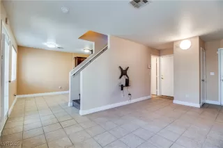 Photo #6: 2643238 Listing