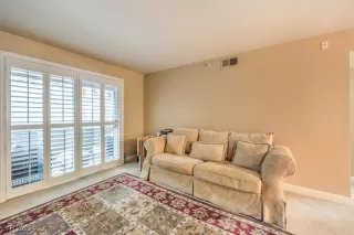 Photo #3: 2643270 Listing