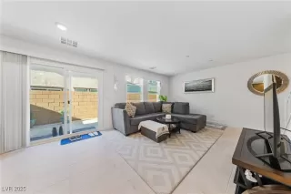 Photo #3: 2643273 Listing 