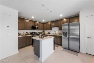 Photo #4: 2643273 Listing 