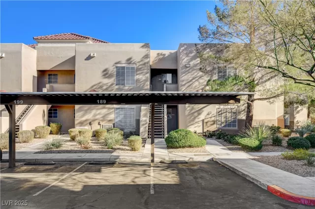 MLS: 2643291 Condo For Sale