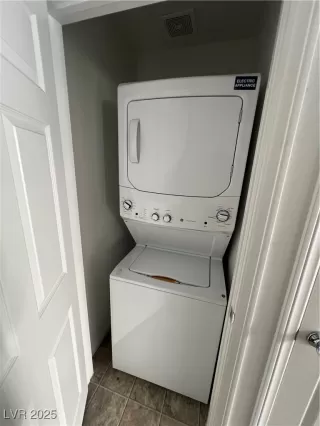 Photo #6: 2643335 Listing 