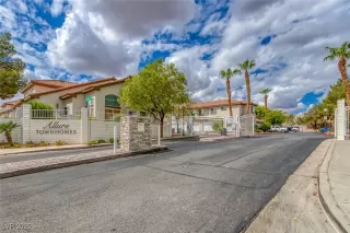 Photo #5: 2643347 Listing