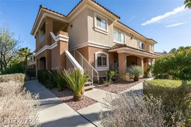 MLS: 2643367 Condo For Sale