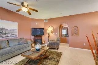 Photo #5: 2643367 Listing 