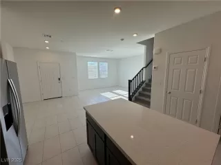 Photo #5: 2643394 Listing 