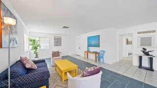 Photo #4: 2643414 Listing