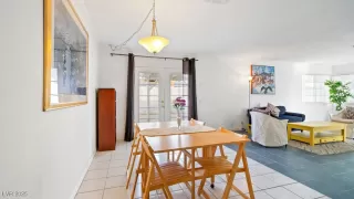 Photo #5: 2643414 Listing