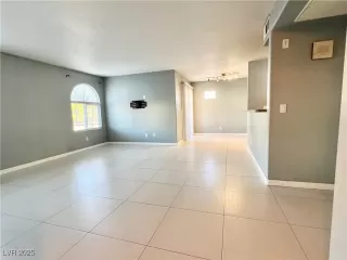 Photo #4: 2643425 Listing 