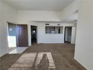 Photo #3: 2643471 Listing 