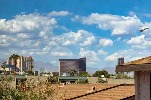 MLS: 2643482 Condo For Sale