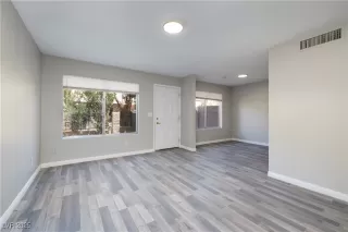 Photo #4: 2643482 Listing