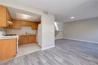 Photo #5: 2643482 Listing