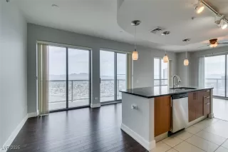 Photo #2: 2643490 Listing