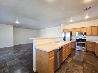 Photo #6: 2643497 Listing 