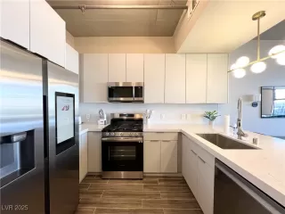 Photo #3: 2643554 Listing 